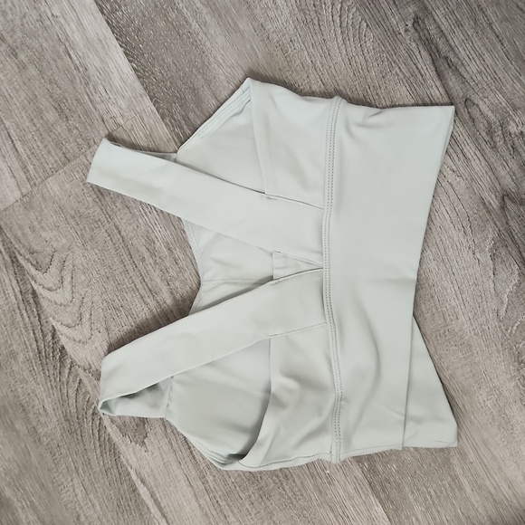 Sport bra/top - Picture 2 of 2